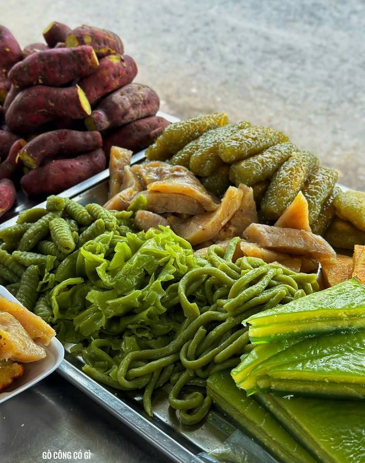 Bánh dân gian Cô Sa