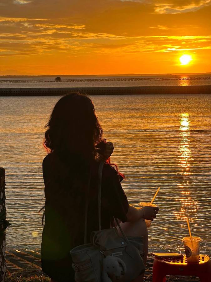 Cafe sáng 5h30 Biển Tân Thành