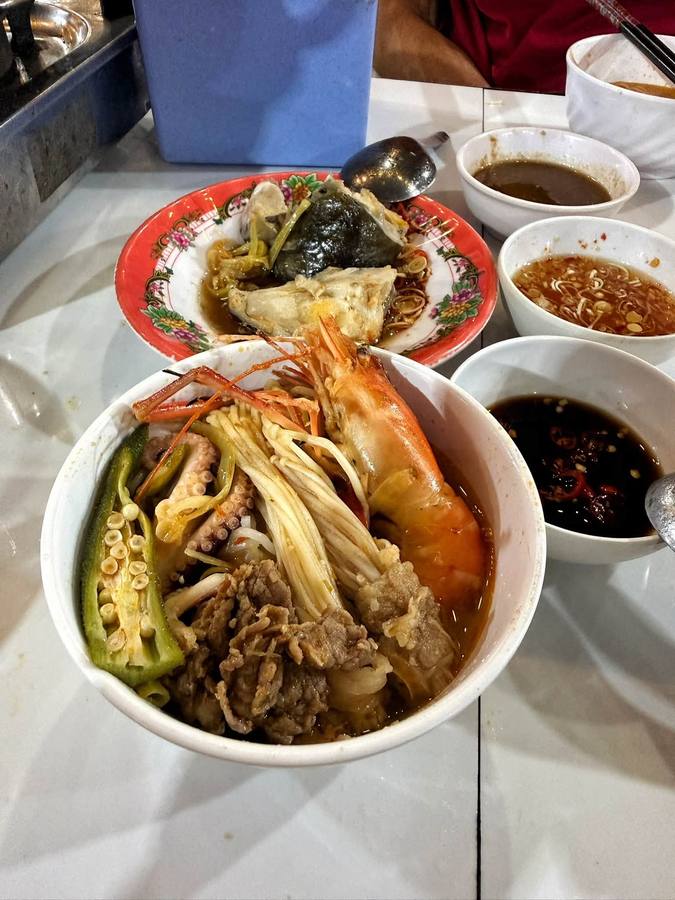 Tiệm lẩu Hoàng Lê Gò Công