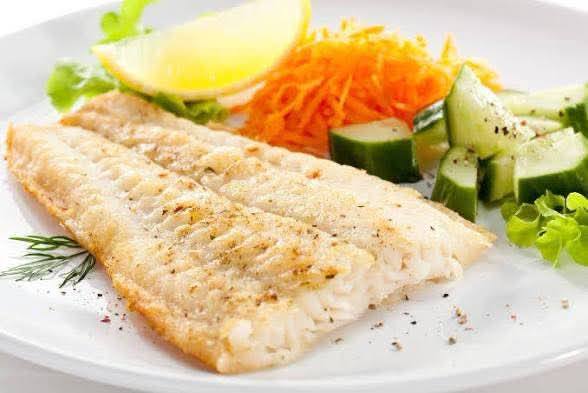 Lucky Bánh 15K — cơm, ăn vặt và buffet chay 40K