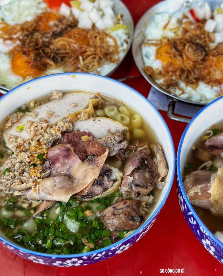 Ốp la Bà 5 — một góc ăn sáng của Gò Công