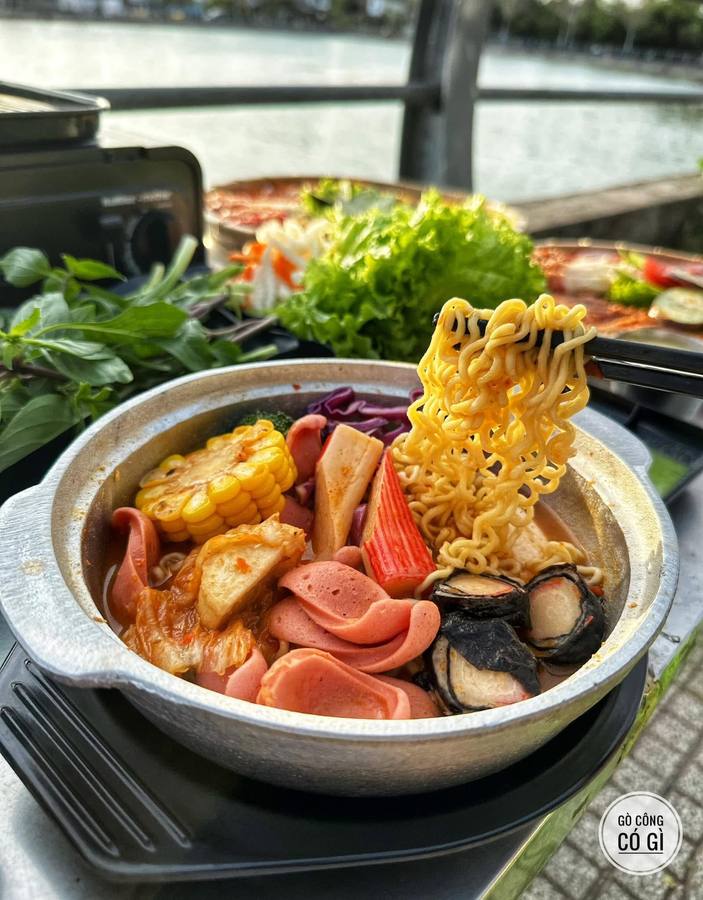Tin 2 – Công viên Ao Thiếc, Gò Công