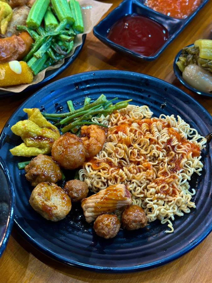 Buffet viên chiên Vichi
