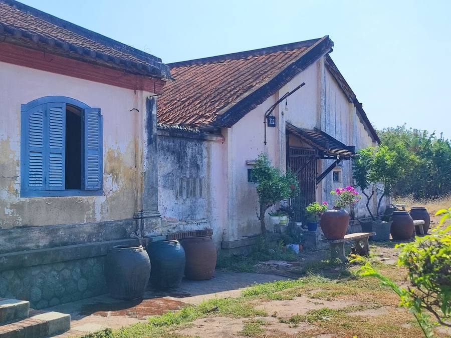 NHÀ CO BÁ HÔ MUU