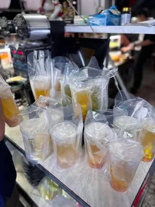Tiệm Trà Hẻm (Nguyễn Văn Côn)