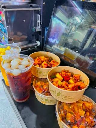 Tiệm Trà Hẻm (Nguyễn Văn Côn)