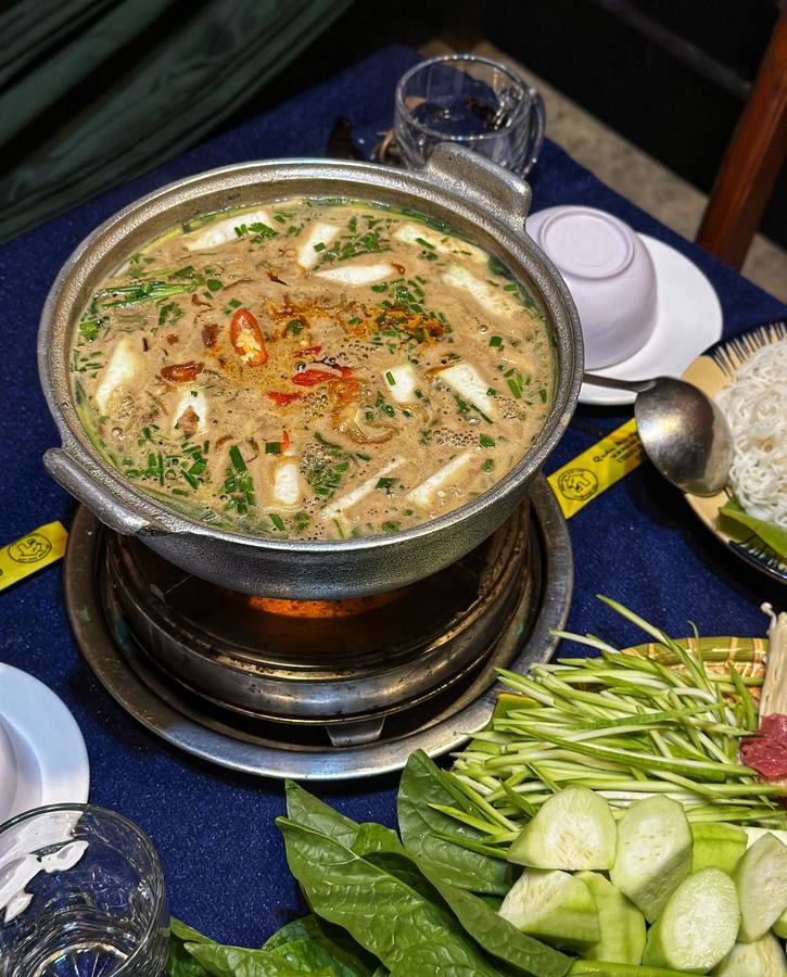 NHÀ BÊN SÔNG
