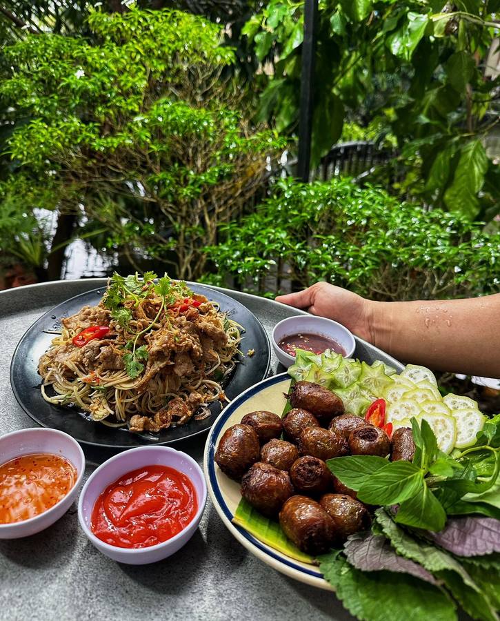 NHÀ BÊN SÔNG