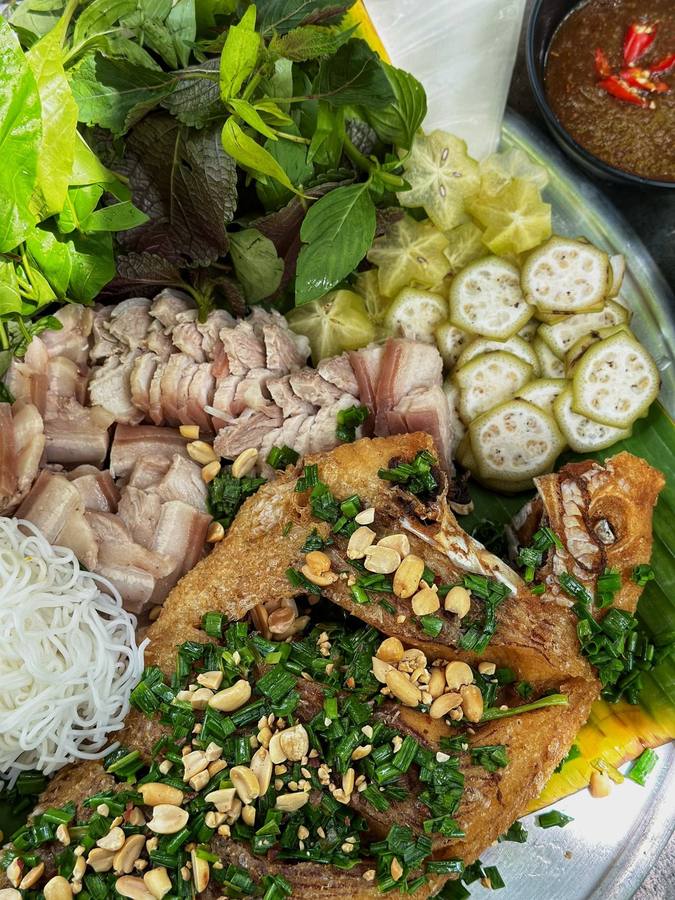 NHÀ BÊN SÔNG