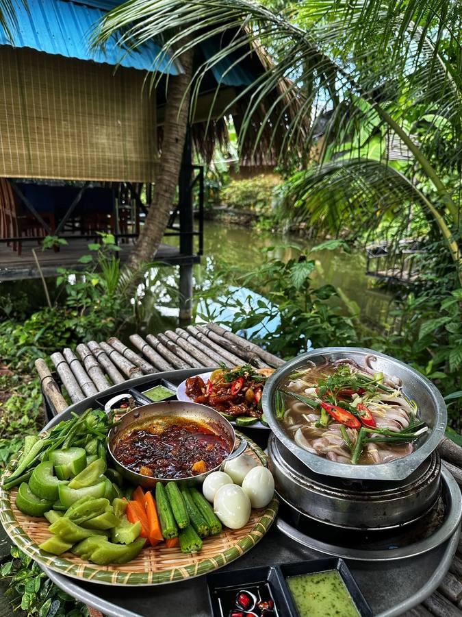NHÀ BÊN SÔNG