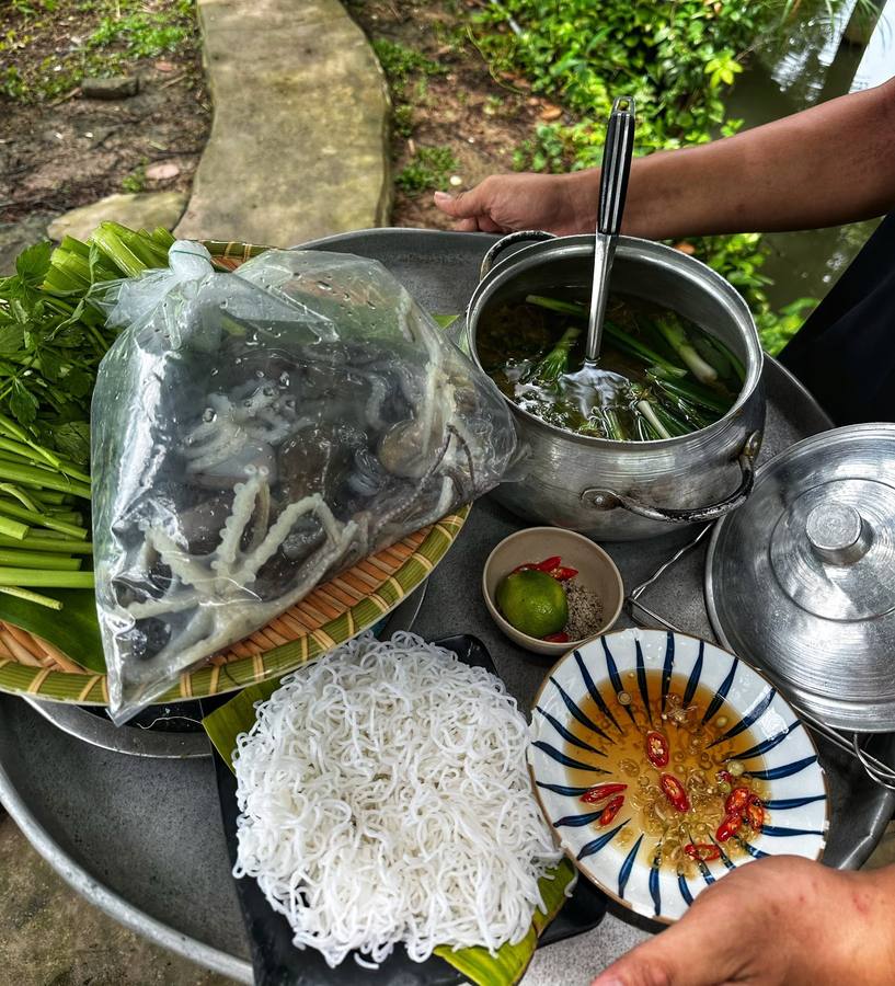 NHÀ BÊN SÔNG