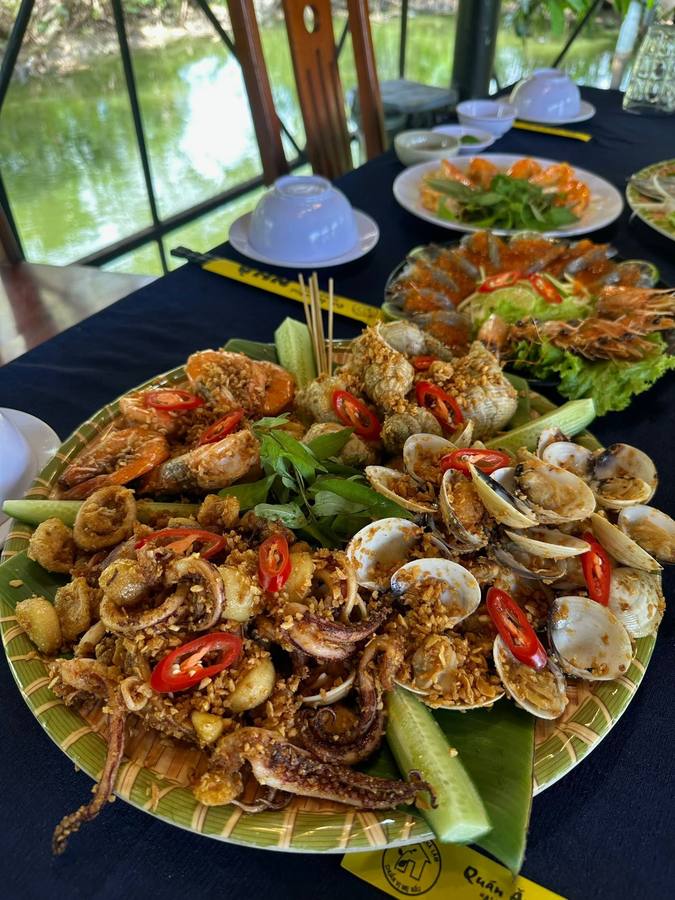 NHÀ BÊN SÔNG