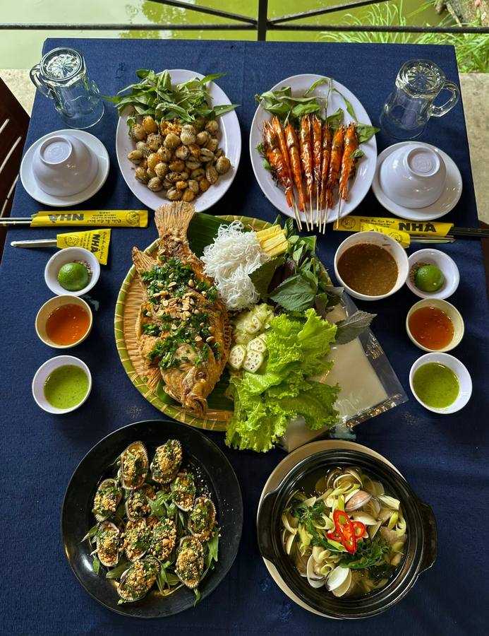 NHÀ BÊN SÔNG