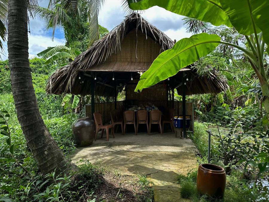 NHÀ BÊN SÔNG