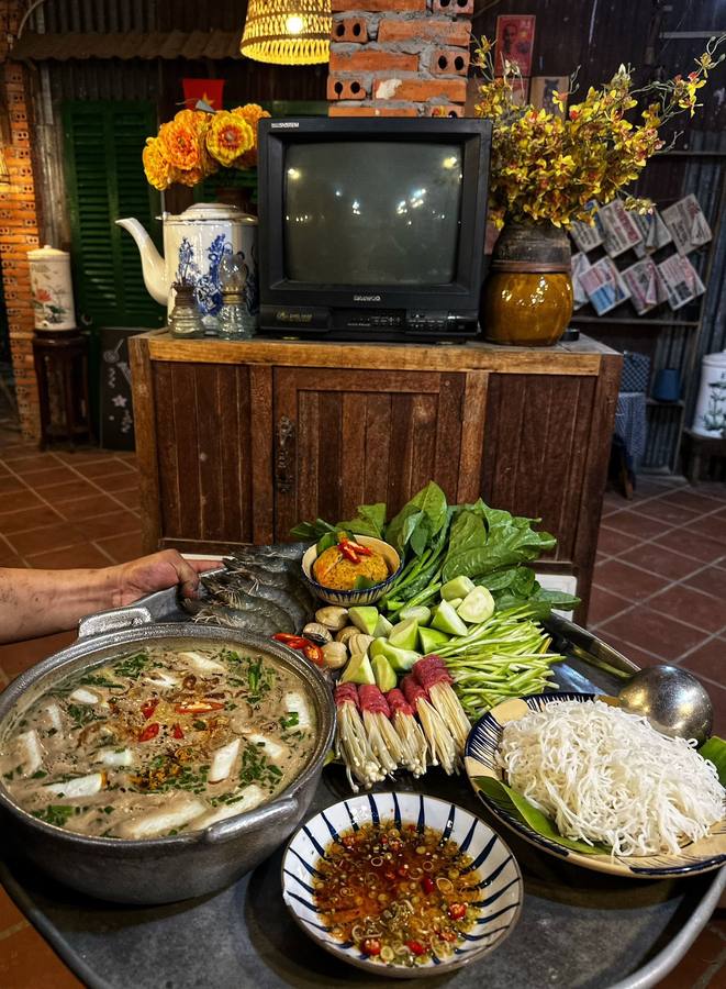 NHÀ BÊN SÔNG