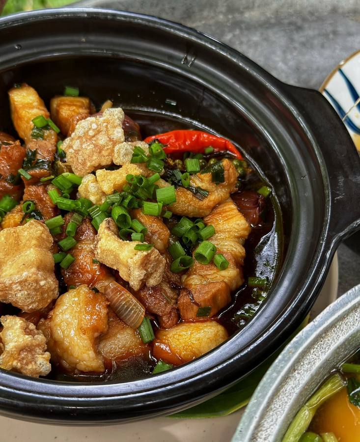 Nhà Bên Sông — nghe tên đã thấy muốn ăn một bữa cơm quê