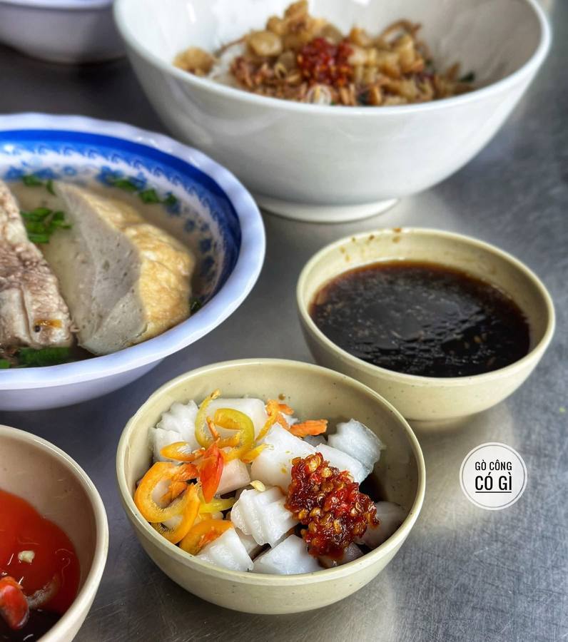 Hủ tiếu mực Dì Hạnh — sáng Gò Công có thêm món mới