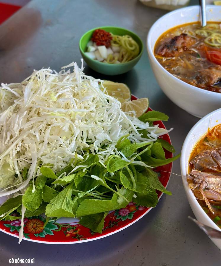 Hủ tiếu mực Dì Hạnh — sáng Gò Công có thêm món mới