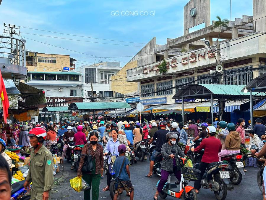 Chợ Gò Công - 28 Tết 2023