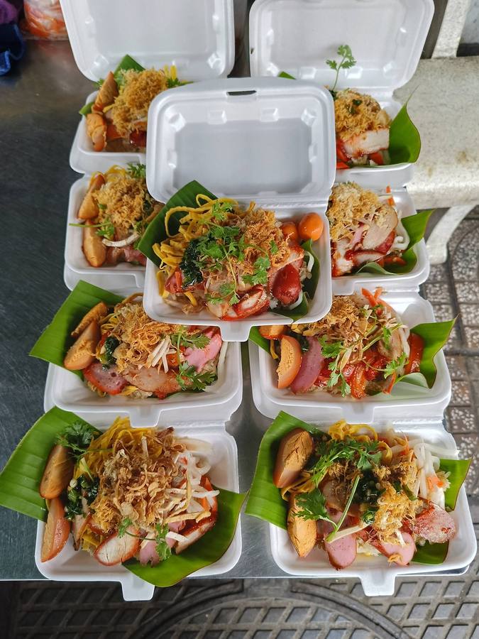 Xôi chay, bánh mì chay, xôi mặn Gò Công