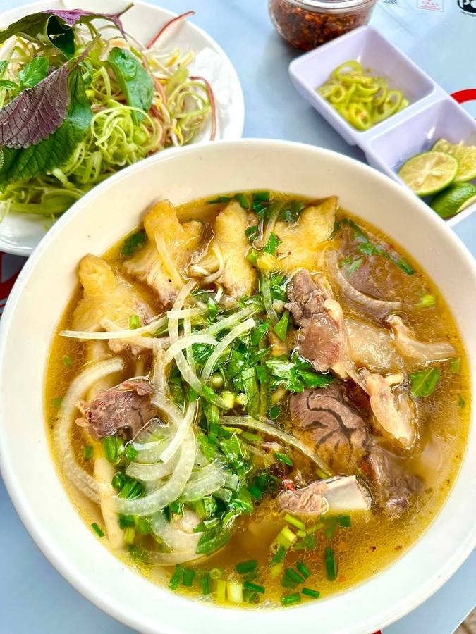 Bún bò Huế Mạc Văn Thành Gò Công