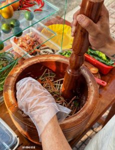 Gỏi đu đủ 3 khía hải sản