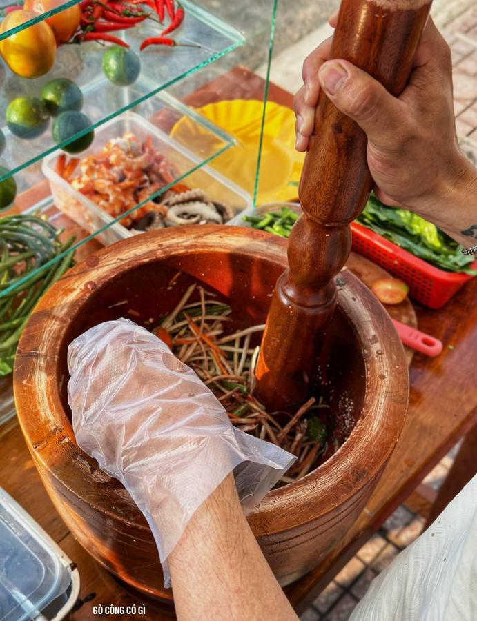 Gỏi đu đủ 3 khía hải sản