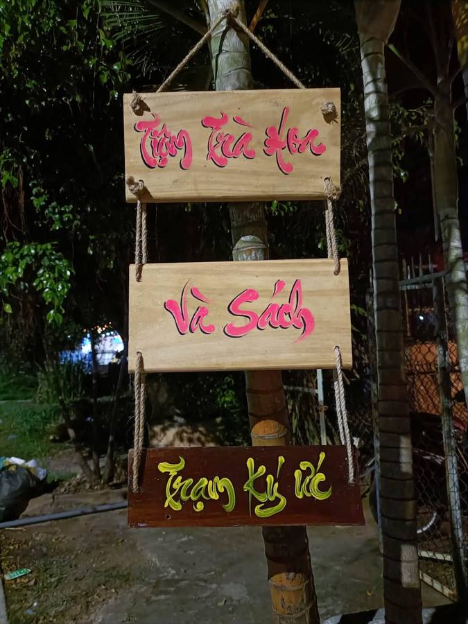 Trạm Ký Ức — một góc nhỏ để ngồi lại với sách và trà